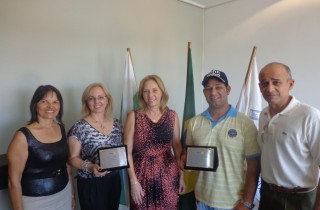 Ivete Bertollo de Alexandre, Giovanna Cino, Isaura Telli presidente do Rotary Pinhais, Eduardo José Carlos da Silva e Valdir Alexandre