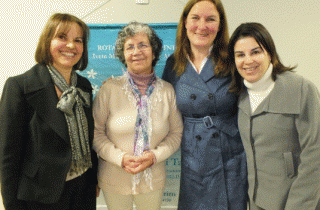 Ivete de Alexandre, Presidente do Ratary Club de Pinhais, a palestrante Maria Lourdes Neves, a rotariana Ursula Baumann e Joceli Pereira, vice-presidente