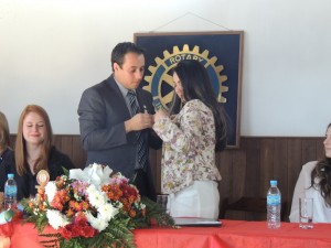 Posse de Fernanda Mattos Presidente do Rotaract Club de Pinhais Gestão 2013/2014 