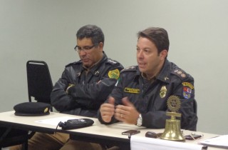 Capitão Anderson Mendes de Araújo e Tenente Coronel Mauro Celso Monteiro